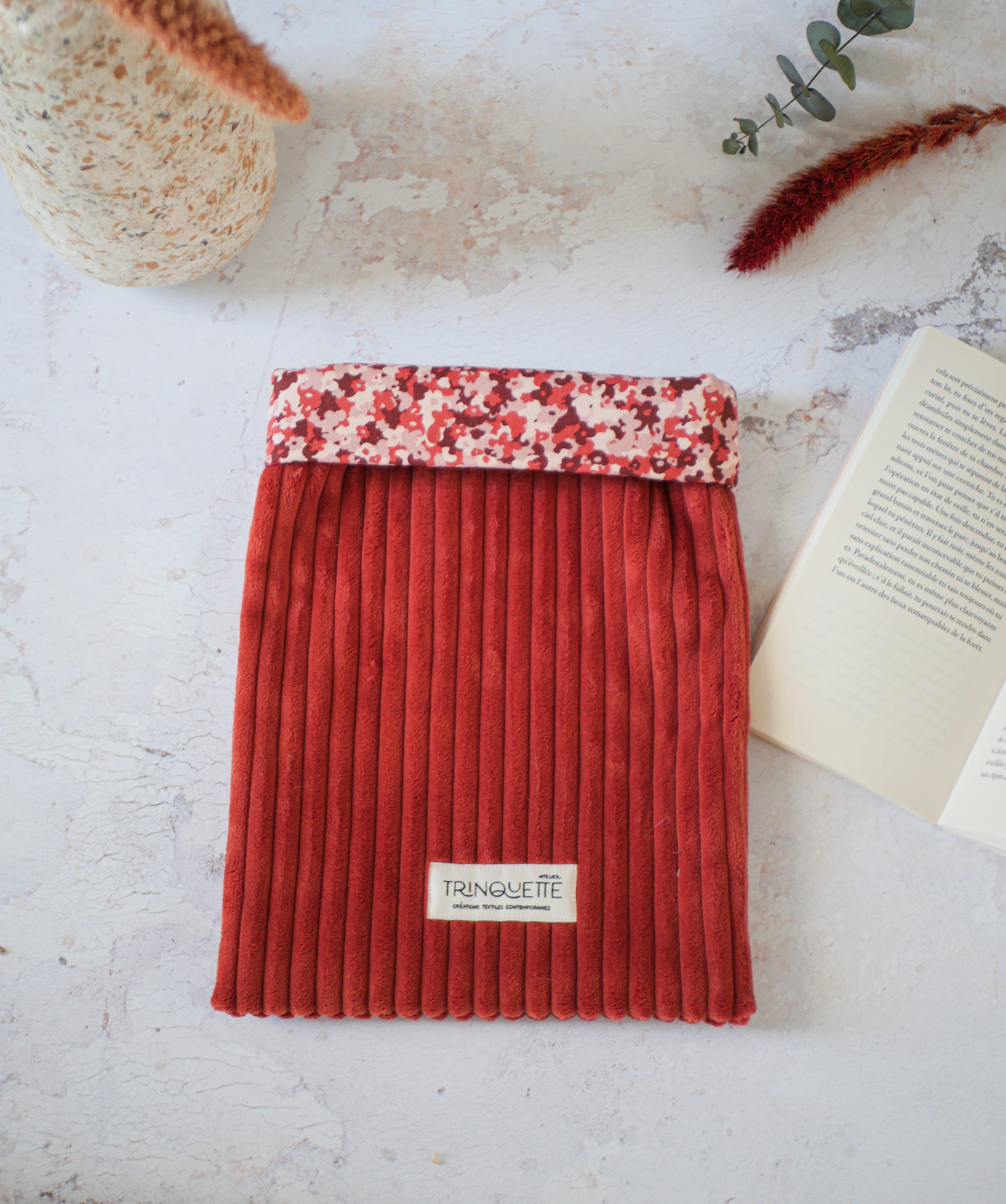 LARGE FORMAT book pouch