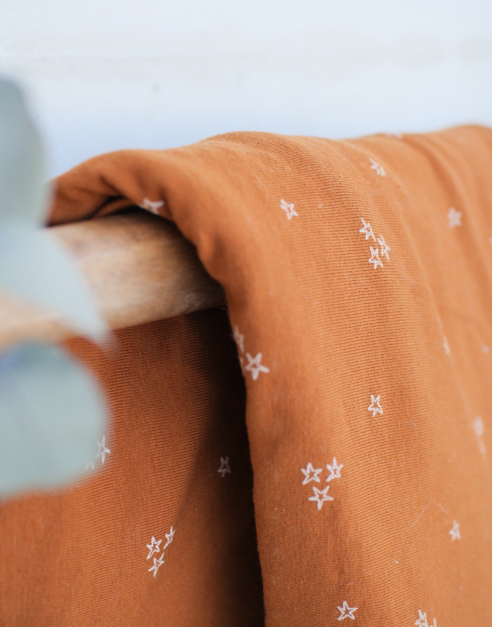 Reversible hair towel
