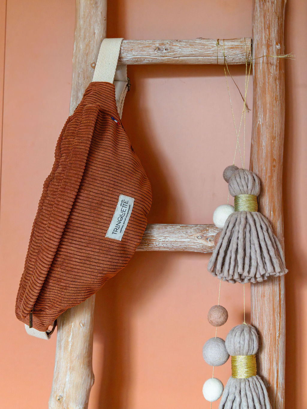 Eco-responsible and trendy fanny pack
